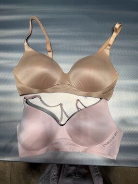 Victoria's Secret Nude & Pink Seamless T-Shirt Bras - 2 Pack